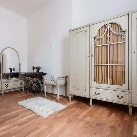 Prague Days - Stylish New Town Apartments Buitenkant foto
