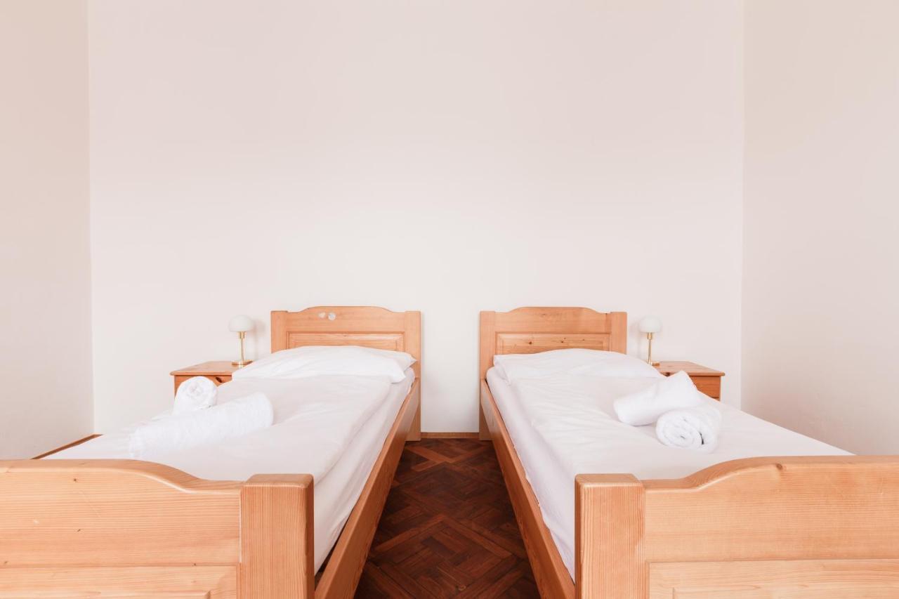 Prague Days - Stylish New Town Apartments Buitenkant foto