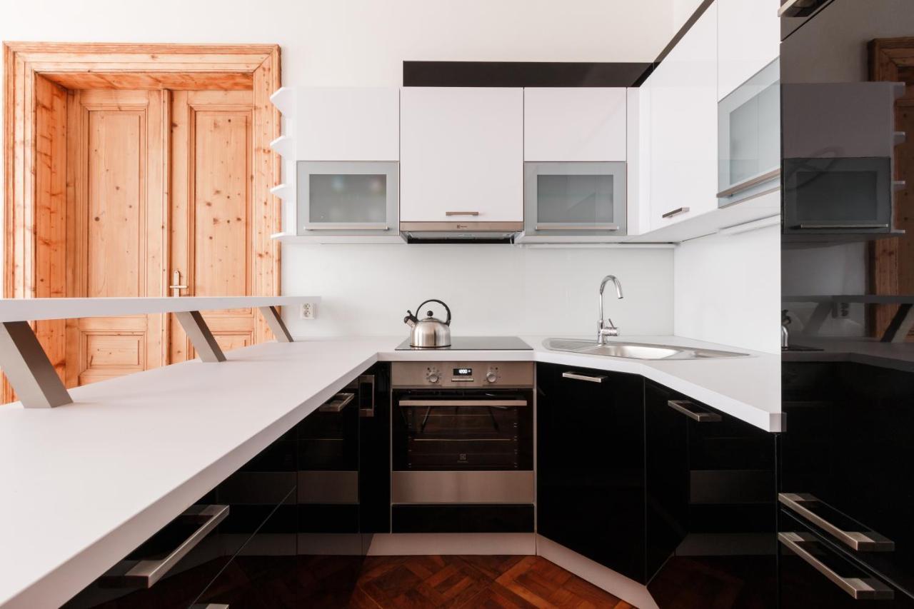 Prague Days - Stylish New Town Apartments Buitenkant foto